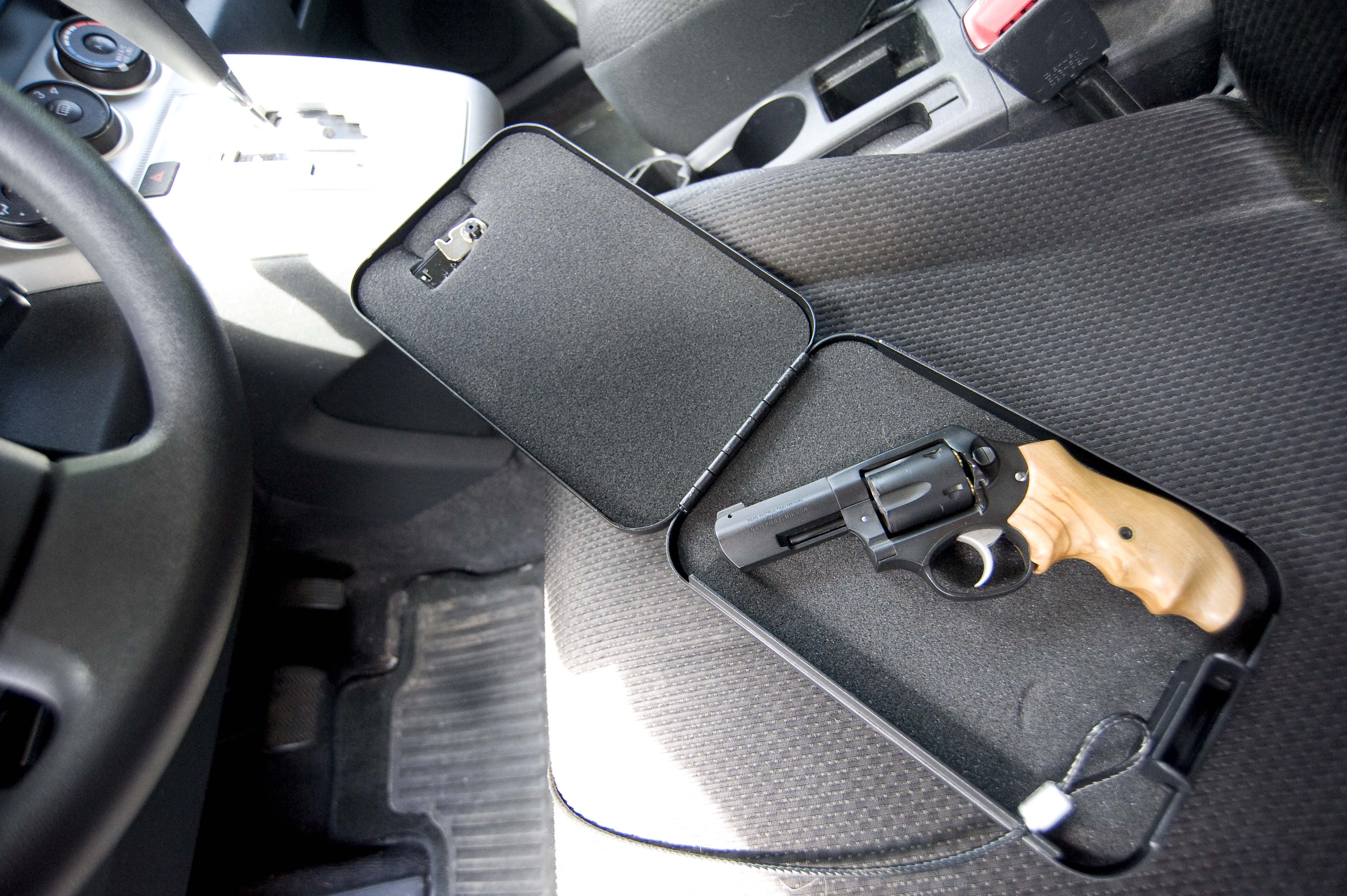 vehicle gun safe